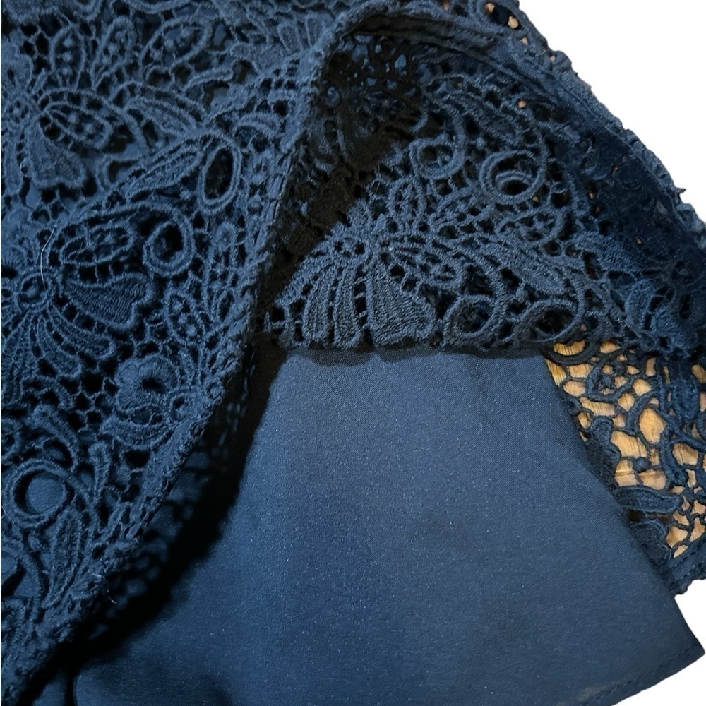 Club Monaco Navy Lace Skater Skirt Sz. 6 - Picture 4 of 8